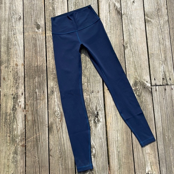 lululemon athletica Pants - EUC - Lululemon Wunder Under Leggings